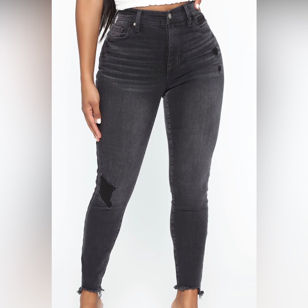 Fashion Nova Halie Sculpting ankle jeans Size 0